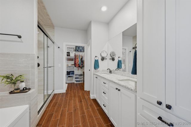 1110 N 49th Avenue, Durant, OK 74701