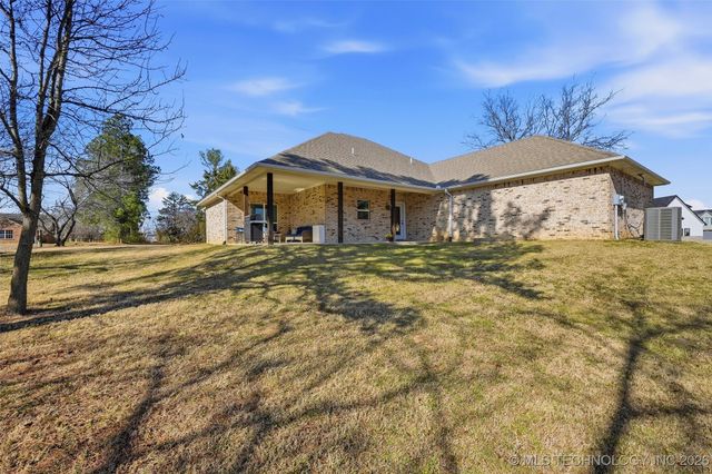 1110 N 49th Avenue, Durant, OK 74701