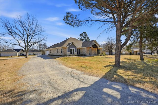 1110 N 49th Avenue, Durant, OK 74701