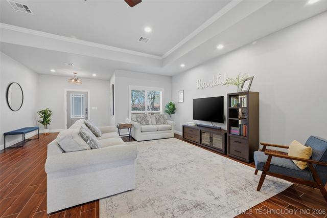 1110 N 49th Avenue, Durant, OK 74701