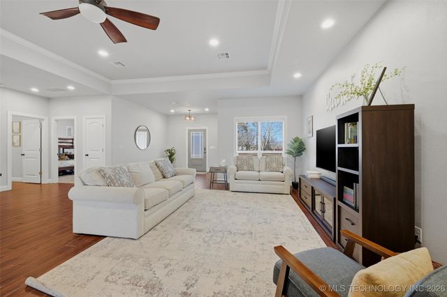 1110 N 49th Avenue, Durant, OK 74701