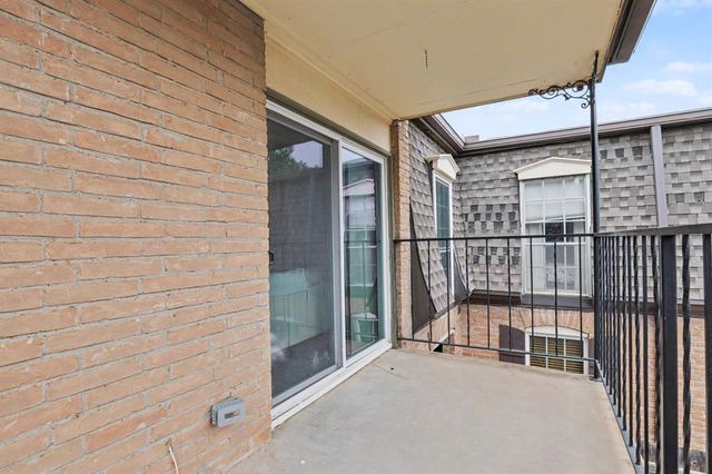 6100 N Brookline Avenue 8, Oklahoma City, OK 73112