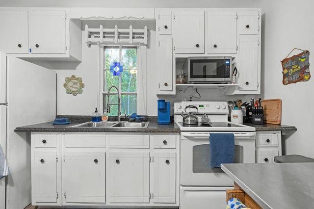 118 E Oak Street, Ellijay, GA 30540