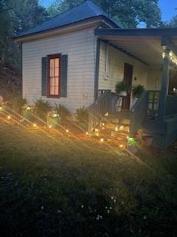118 E Oak Street, Ellijay, GA 30540