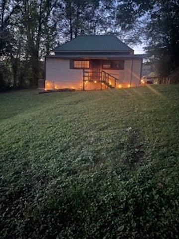 118 E Oak Street, Ellijay, GA 30540