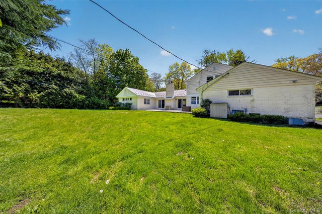 77 Merrivale Road, Great Neck, NY 11020
