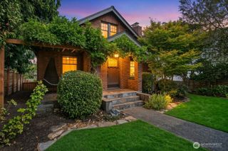 3228 35th Avenue W, Seattle, WA 98199
