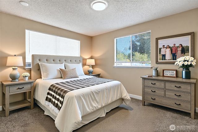 970 Johns Road E, Tacoma, WA 98445