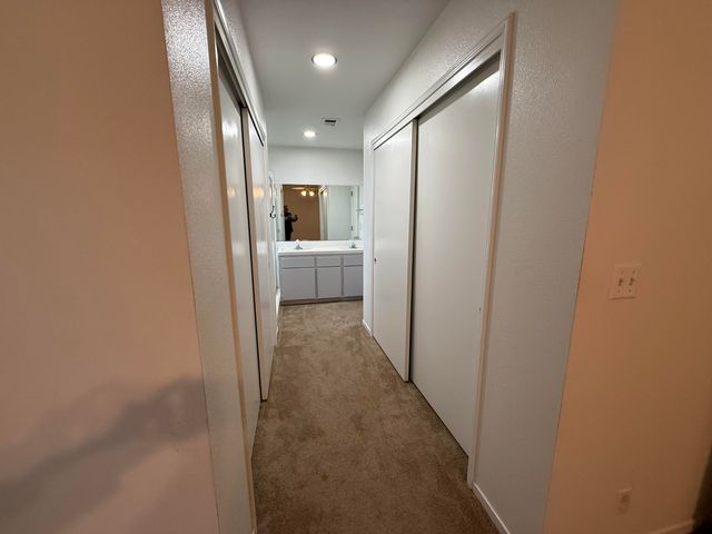 1720 E Henshaw Avenue, Tulare, CA 93274