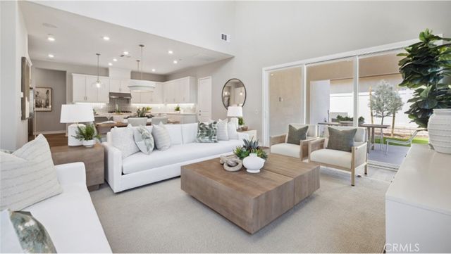 24511 Villa La Sombrilla, Valencia, CA 91354