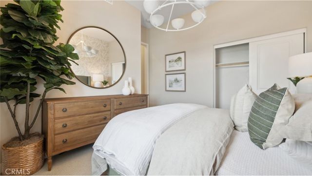 24511 Villa La Sombrilla, Valencia, CA 91354