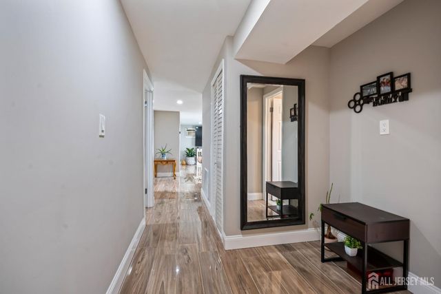 43 Wellington Road, East Brunswick, NJ 08816