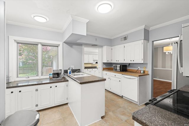701 S boeke Road, Evansville, IN 47714