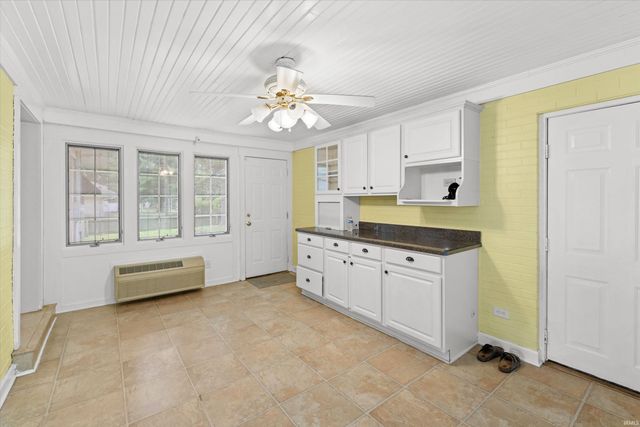 701 S boeke Road, Evansville, IN 47714