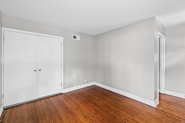 701 S boeke Road, Evansville, IN 47714