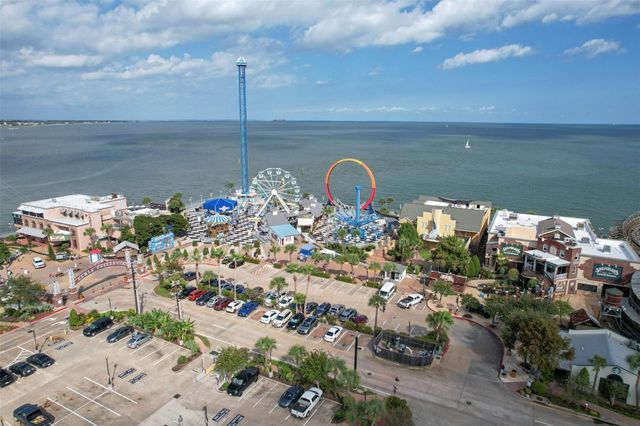 175 W 6th Street D, Kemah, TX 77565