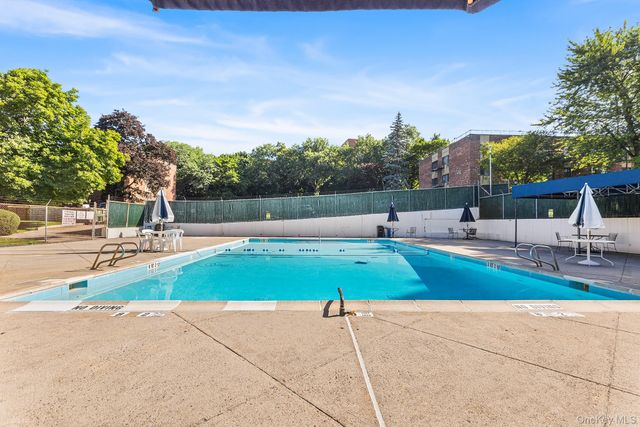 115 Dehaven Drive 105, Yonkers, NY 10703