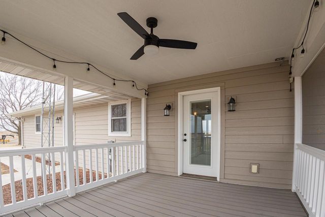 1021 Fish Lane Lane, Hazel Green, WI 53811