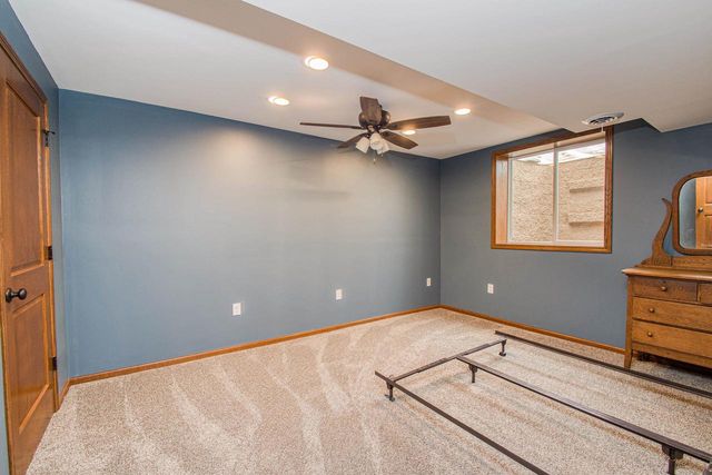 1021 Fish Lane Lane, Hazel Green, WI 53811