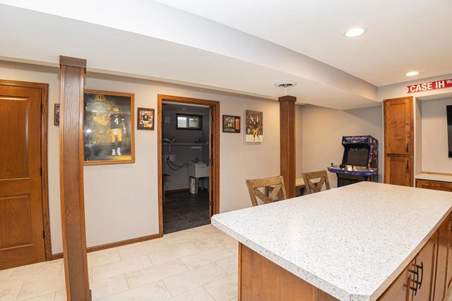 1021 Fish Lane Lane, Hazel Green, WI 53811