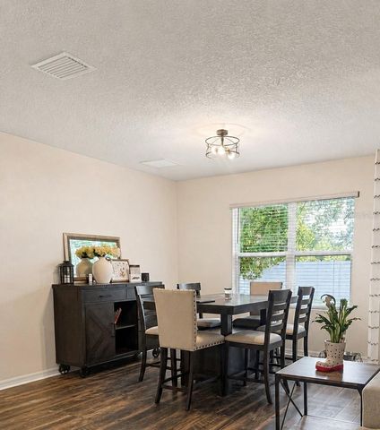 9902 SE 37TH TERRACE, Belleview, FL 34420