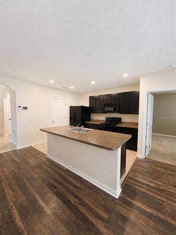 9902 SE 37TH TERRACE, Belleview, FL 34420