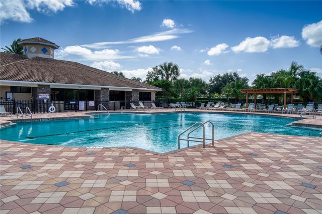 819 FAIRWAYCOVE LANE 203, Bradenton, FL 34212