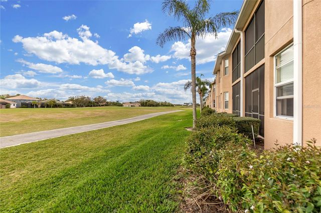 819 FAIRWAYCOVE LANE 203, Bradenton, FL 34212