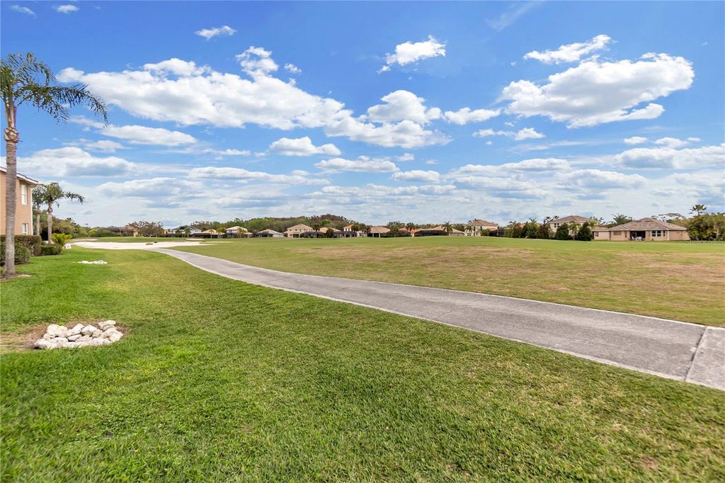 Image 56 of property listing at 819 FAIRWAYCOVE LANE 203, Bradenton, FL 34212