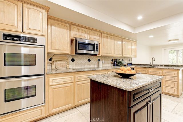 6164 E Morningview Drive, Anaheim Hills, CA 92807