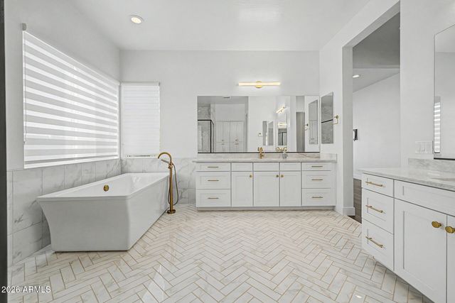 9407 S 13TH Way, Phoenix, AZ 85042