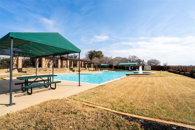 8700 Shadow Trace Drive, Fort Worth, TX 76244