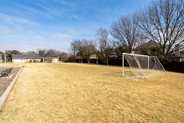 8700 Shadow Trace Drive, Fort Worth, TX 76244