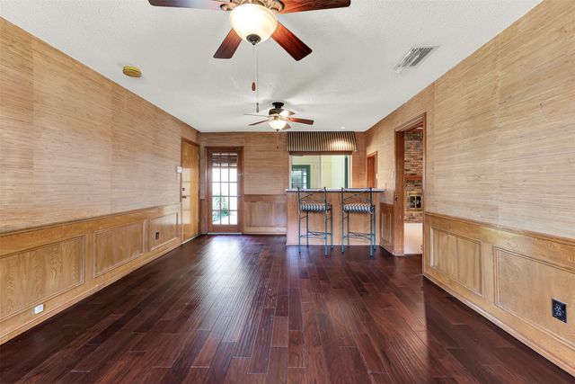 3205 Cross Timbers Lane, Garland, TX 75044