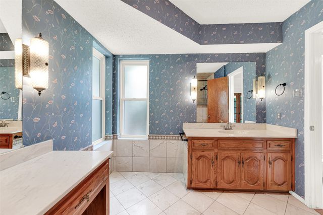 3205 Cross Timbers Lane, Garland, TX 75044