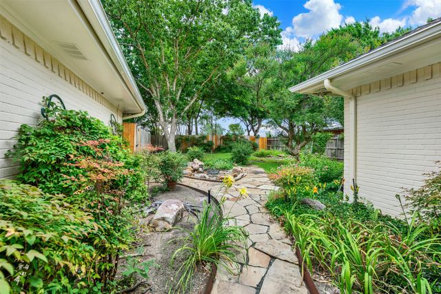3205 Cross Timbers Lane, Garland, TX 75044