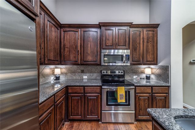 5715 Hummingbird Lane, Fairview, TX 75069