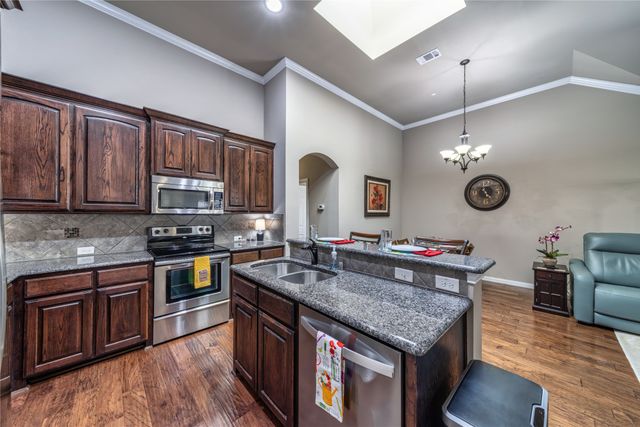 5715 Hummingbird Lane, Fairview, TX 75069