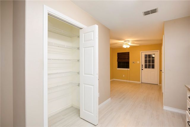 1818 Rodd Field Road D2, Corpus Christi, TX 78412