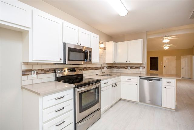 1818 Rodd Field Road D2, Corpus Christi, TX 78412