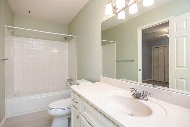 1818 Rodd Field Road D2, Corpus Christi, TX 78412