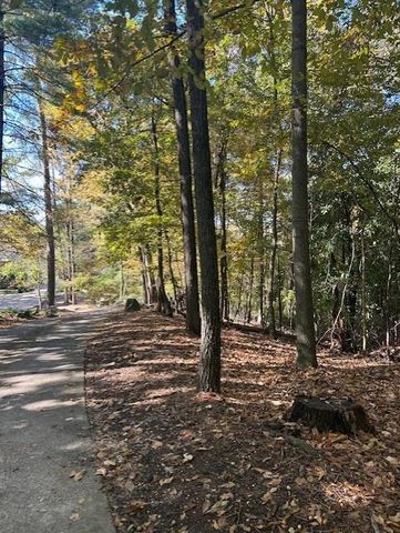 18 W Wesley Ridge, Atlanta, GA 30327