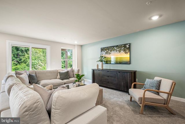 553 ARROWGRASS LN, New Castle, DE 19720