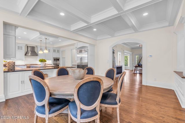 586 Ridge Road, Fair Haven, NJ 07704
