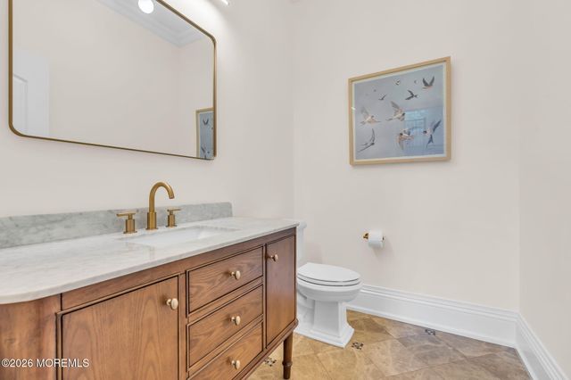 586 Ridge Road, Fair Haven, NJ 07704