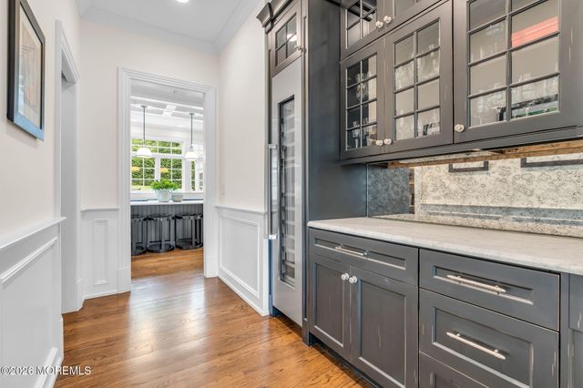 586 Ridge Road, Fair Haven, NJ 07704