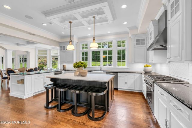 586 Ridge Road, Fair Haven, NJ 07704