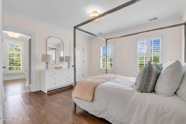 586 Ridge Road, Fair Haven, NJ 07704