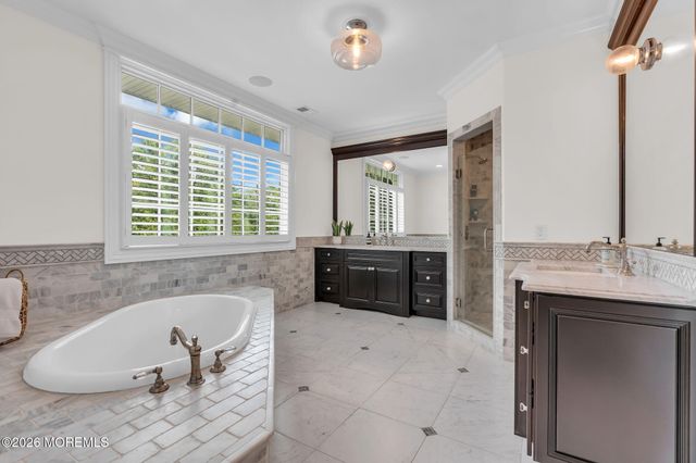 586 Ridge Road, Fair Haven, NJ 07704