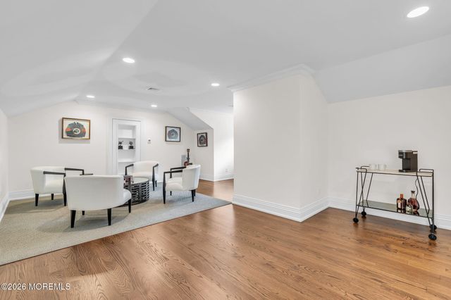 586 Ridge Road, Fair Haven, NJ 07704